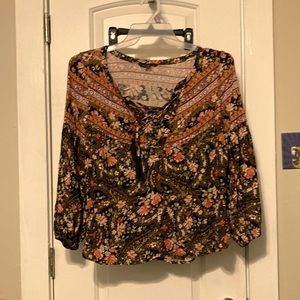 American Eagle autumn print blouse